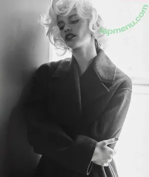 Sara Sampaio / SaraSampaio / SaraSampaioOficial nude photo #0816