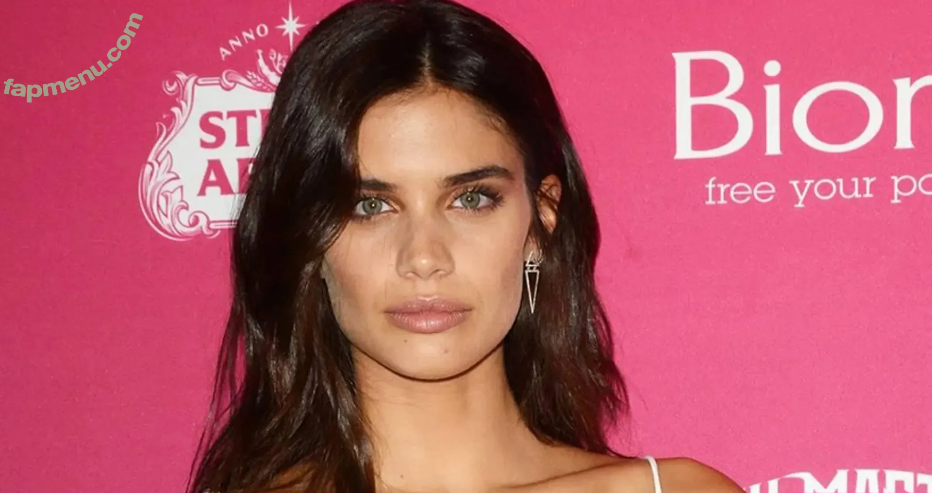 Sara Sampaio nude photo #0695 (SaraSampaio)
