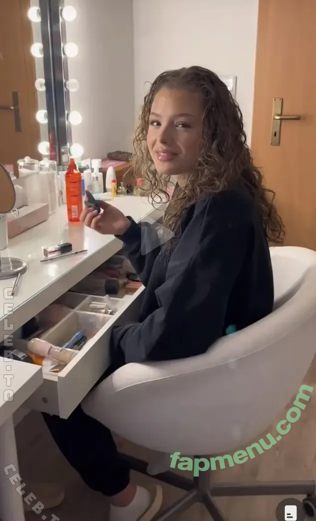 Sara.xts nude photo #0062 (Sara.xts)