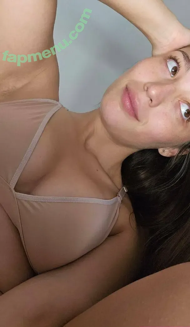 saraangelique nude photo #0025 (sara_angeliquee__)