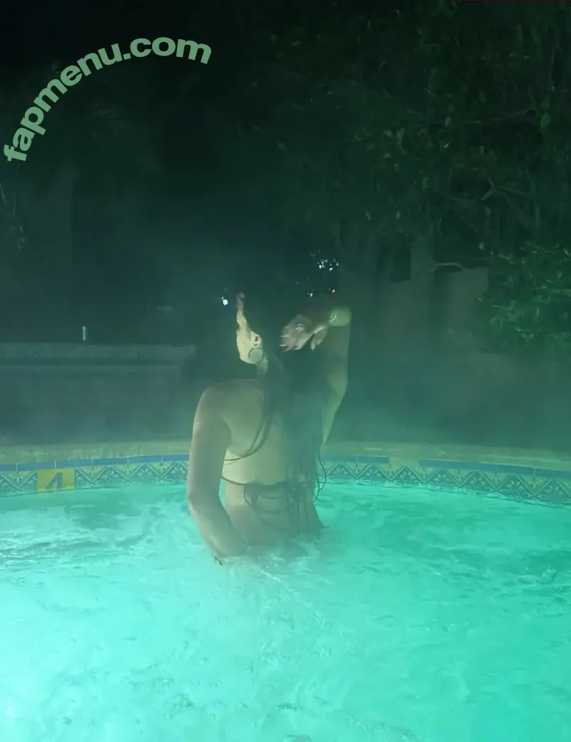 Sarabella Harris nude photo #0643 (iamsarahharris / sarabellaharriss / sexiisariii777)