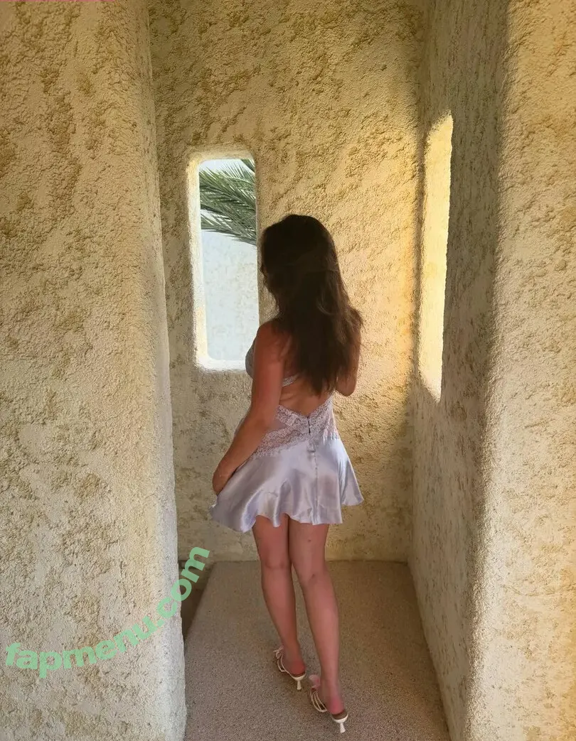 Sarabella Harris nude photo #0795 (iamsarahharris / sarabellaharriss / sexiisariii777)