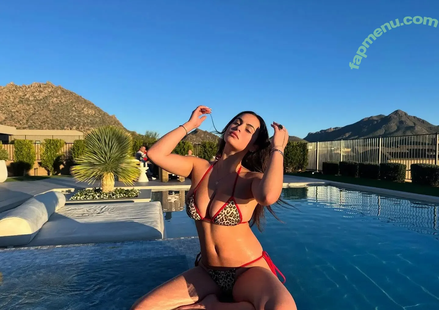 Sarabella Harris nude photo #1038 (iamsarahharris / sarabellaharriss / sexiisariii777)