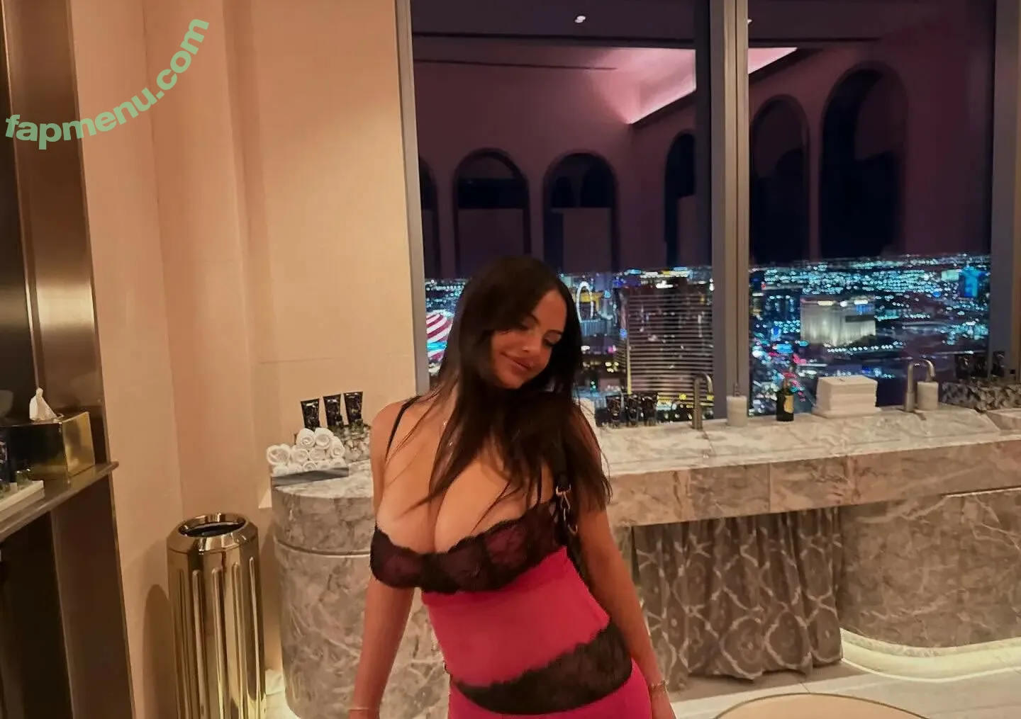 Sarabella Harris nude photo #1089 (iamsarahharris / sarabellaharriss / sexiisariii777)