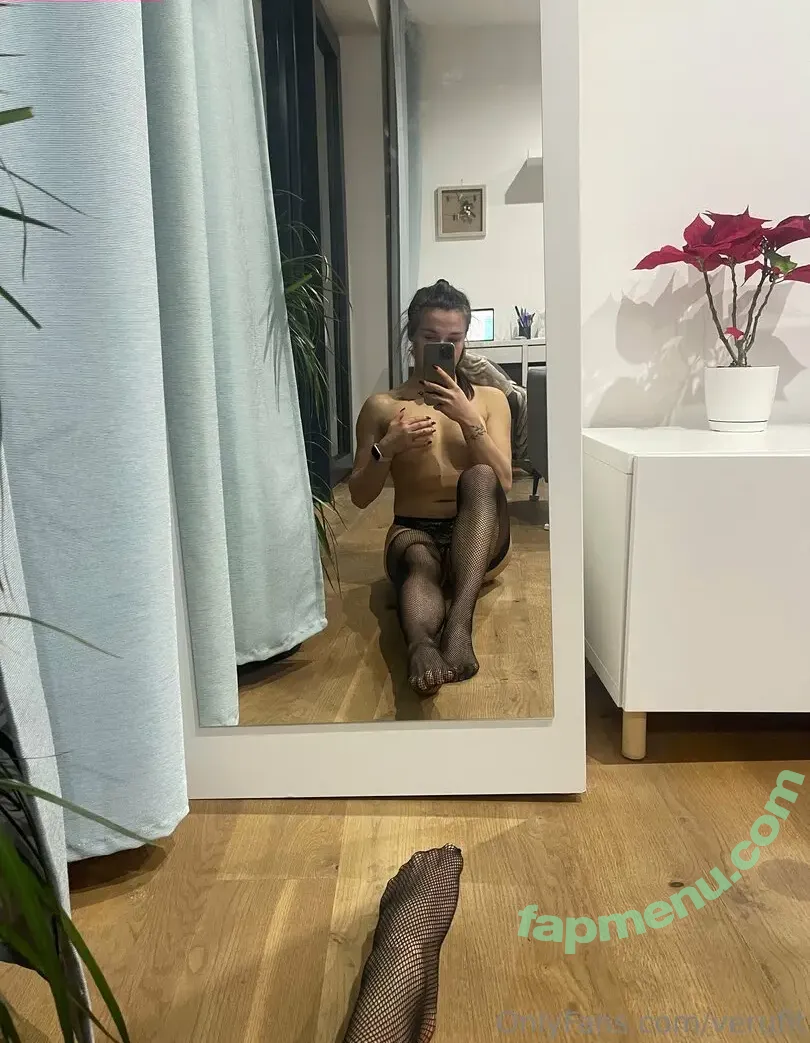 saraglen nude photo #0004 (saraglen)