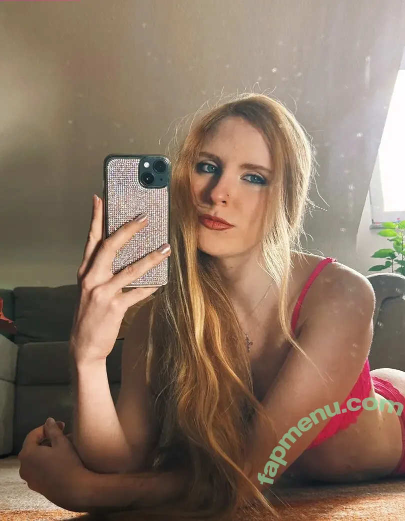 Saraguitan nude photo #0089 (Saraguitann / saraguitian / saraguitiann)