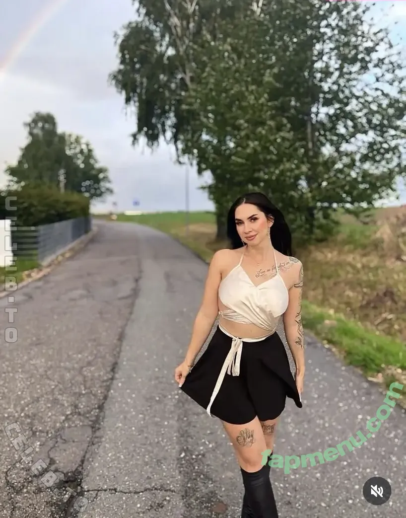 Sarah_amore nude photo #0105 (sarah.kurth.58 / sarah_amore4 / sarahamore)