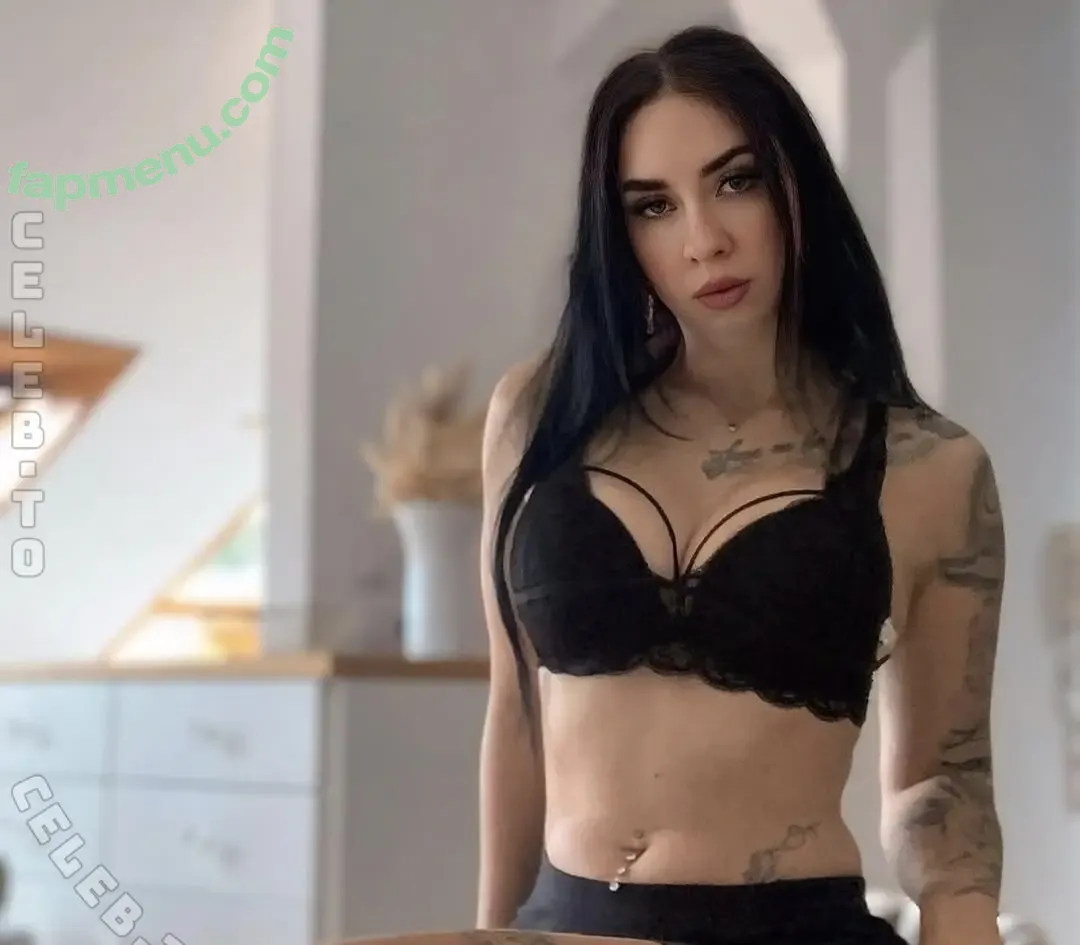 Sarah_amore nude photo #0106 (sarah.kurth.58 / sarah_amore4 / sarahamore)