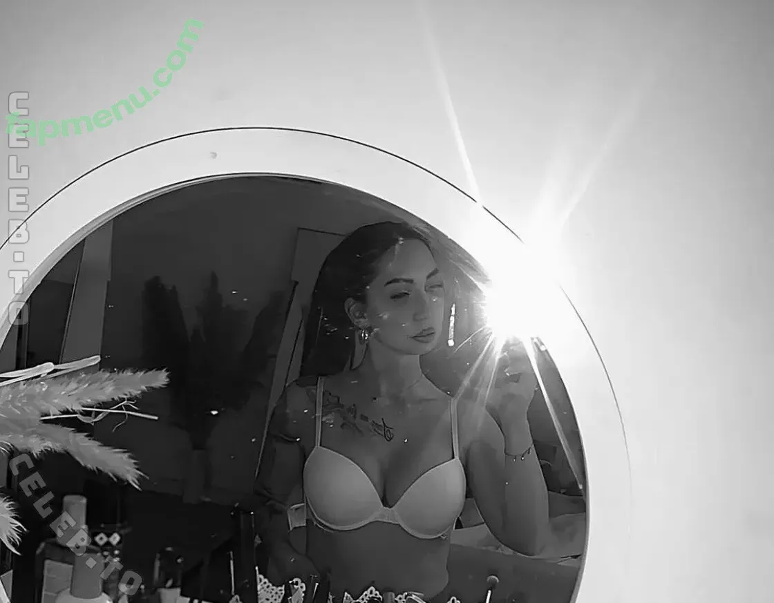 Sarah_amore nude photo #0165 (sarah.kurth.58 / sarah_amore4 / sarahamore)