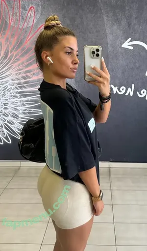 Sarah.anca nude photo #0237