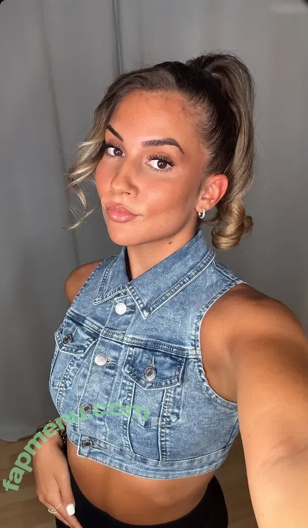 Sarah.anca nude photo #0214 (Sarah.anca)