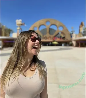 Sarah Anderson / SarahFromCS nude photo #0011