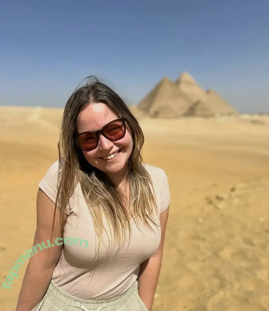 Sarah Anderson nude photo #0009 (SarahFromCS)