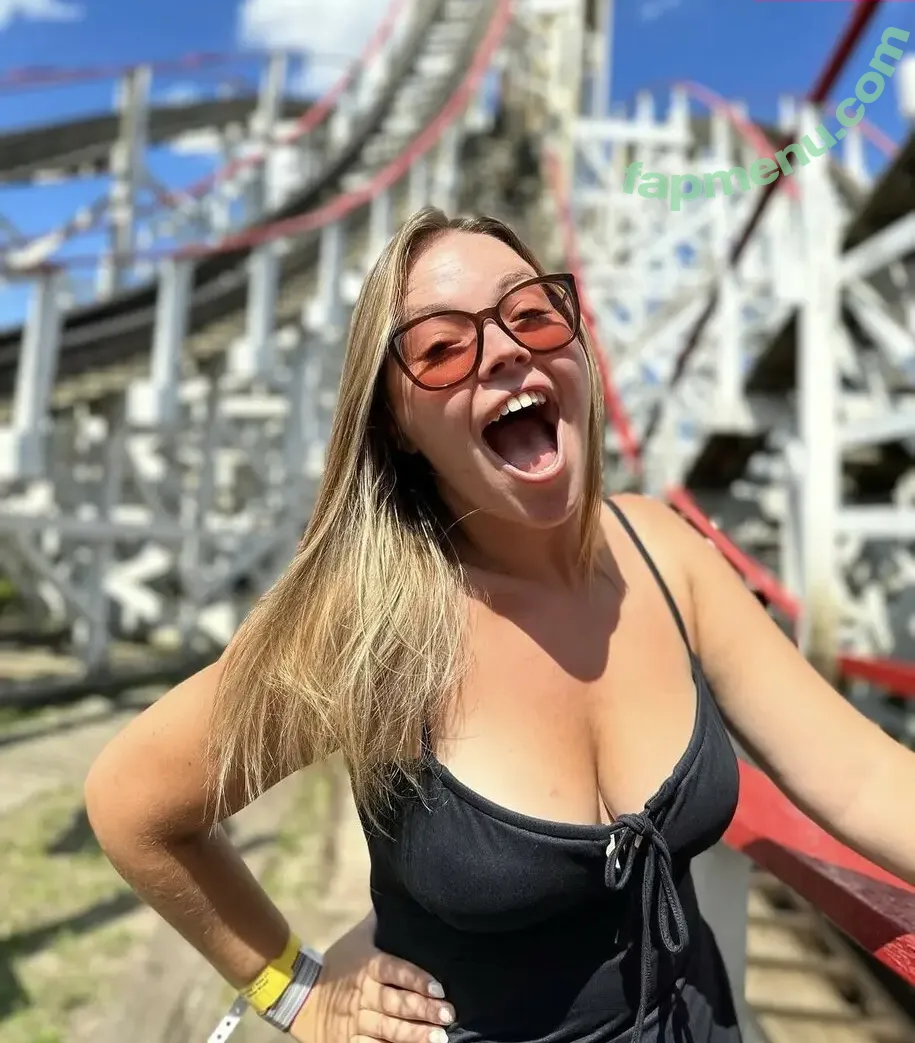 Sarah Anderson nude photo #0016 (SarahFromCS)