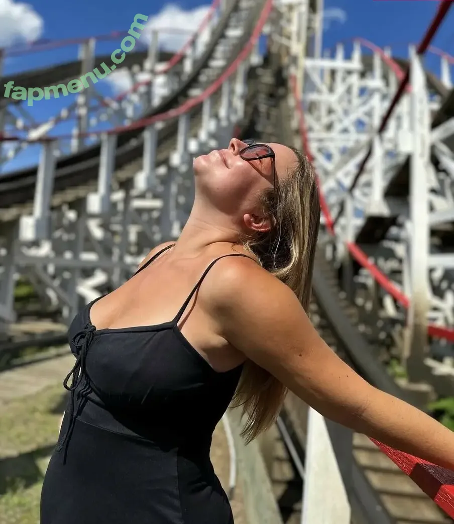 Sarah Anderson nude photo #0017 (SarahFromCS)