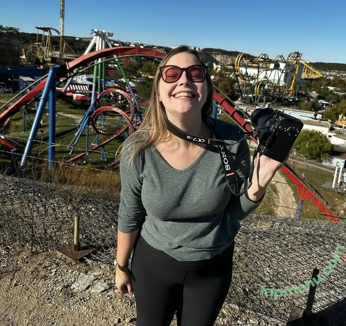 Sarah Anderson nude photo #0030 (SarahFromCS)