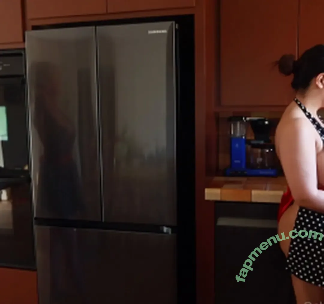 Sarah Arabic nude photo #0055 (SarahArabic / arabicslavegirl / sarah.arabic)