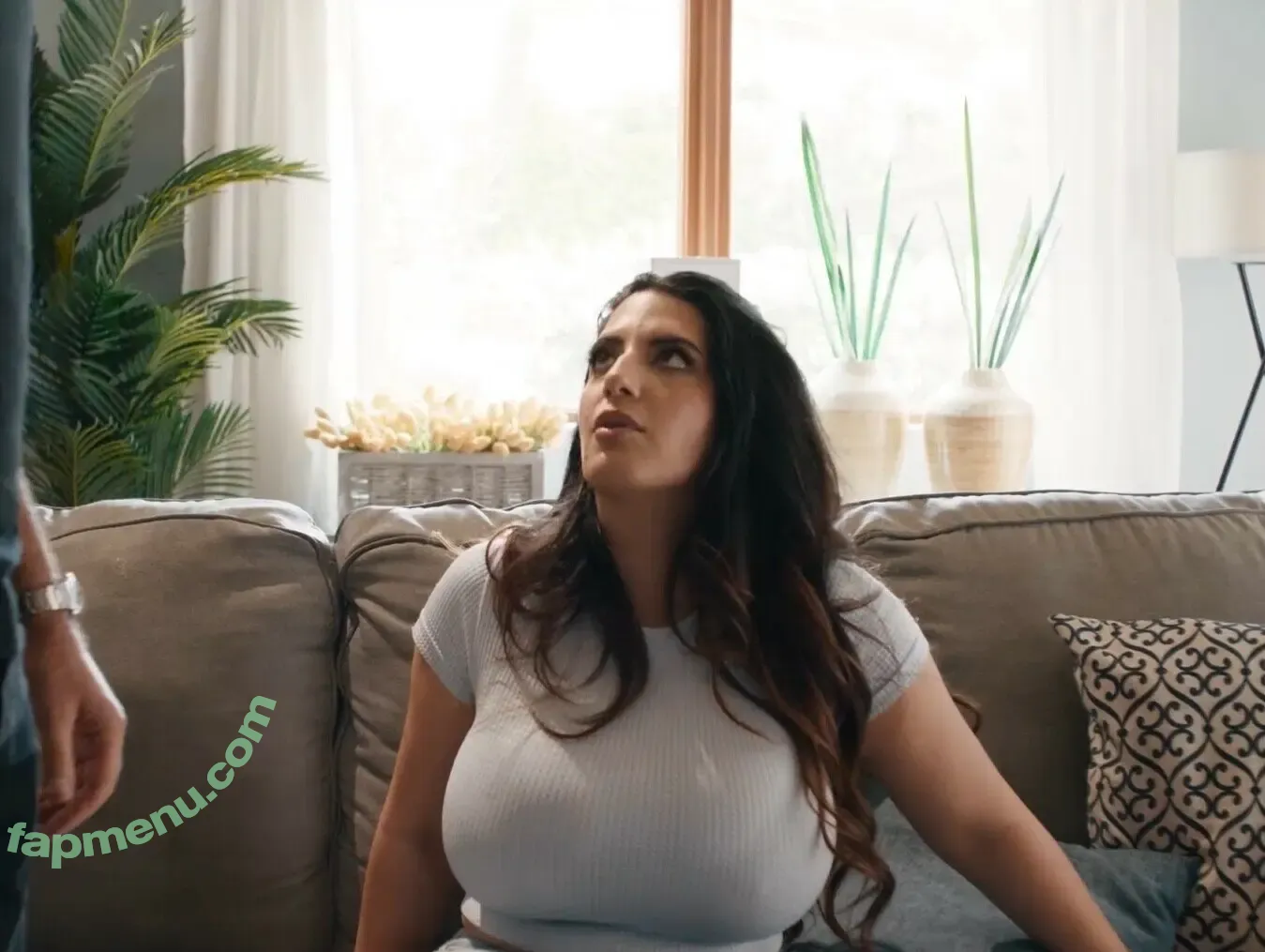 Sarah Arabic nude photo #0484 (SarahArabic / arabicslavegirl / sarah.arabic)