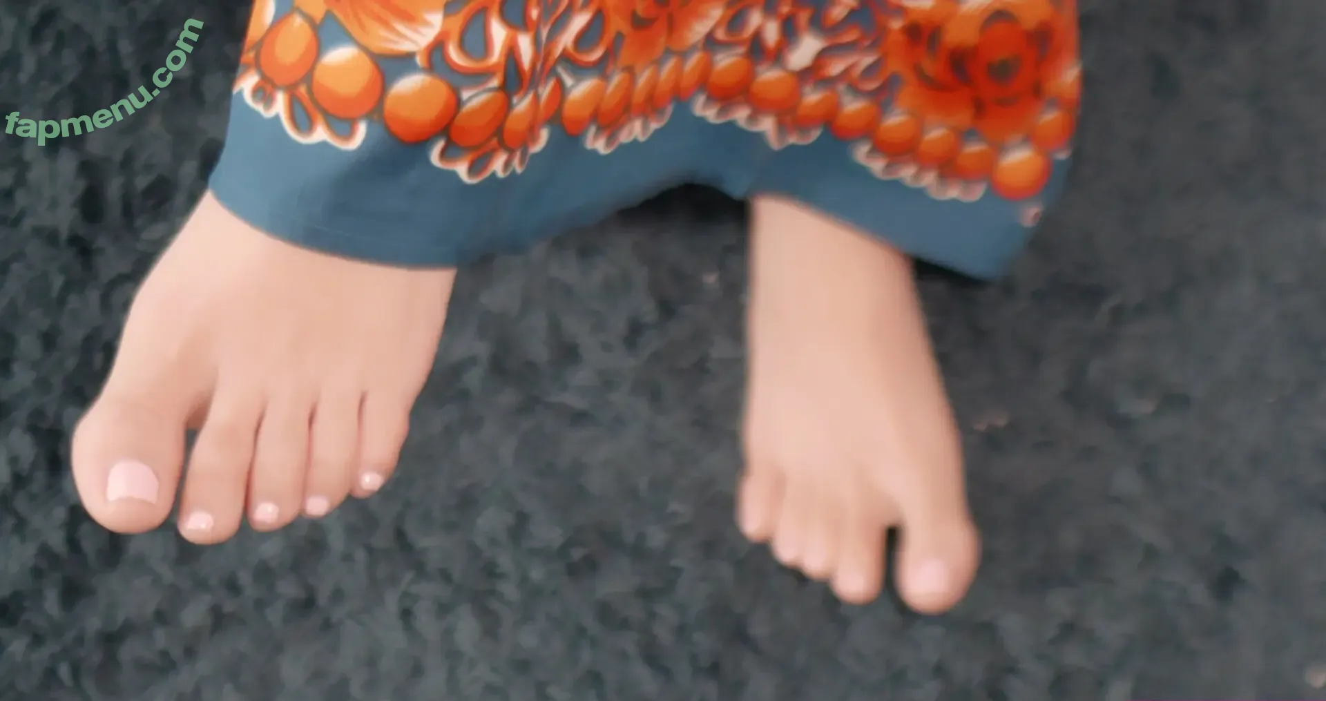 Sarah Arabic nude photo #0183 (arabicslavegirl / sarah.arabic / saraharabic)