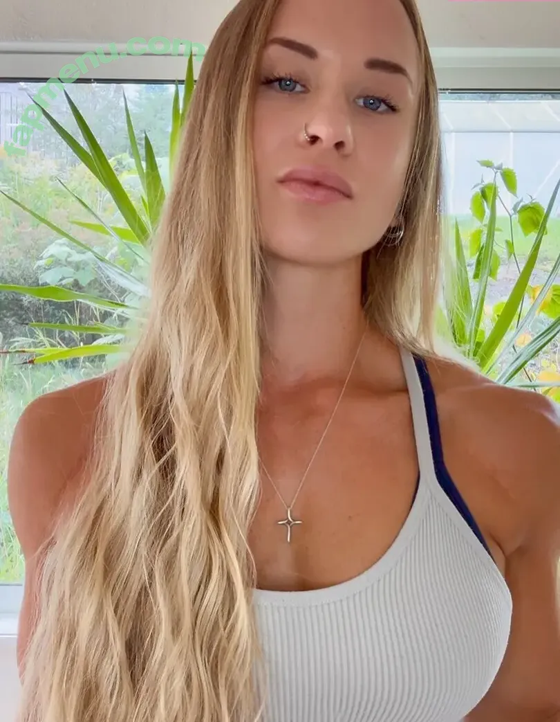 Sarah Bäckman nude photo #0004 (SweSarahB)