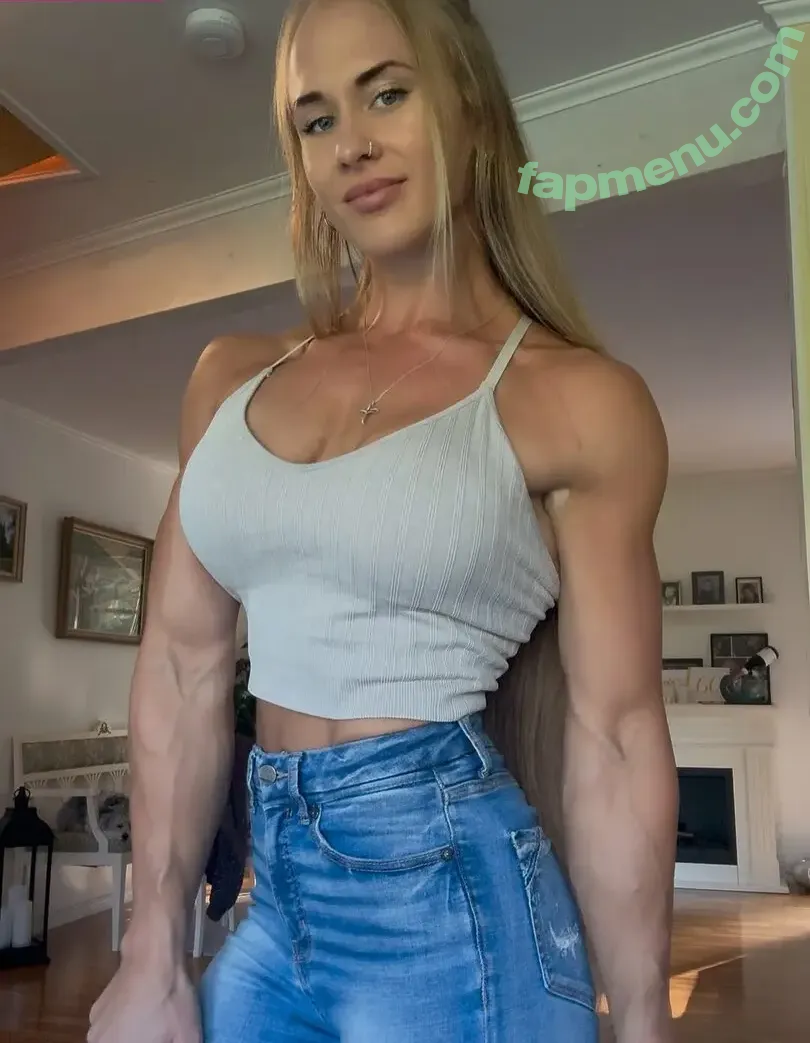 Sarah Bäckman nude photo #0007 (SweSarahB)