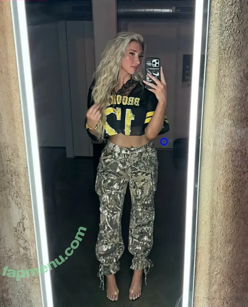 Sarah Baer nude photo #0105 (WWE / sarah_baer)