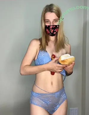  nude photo #0005