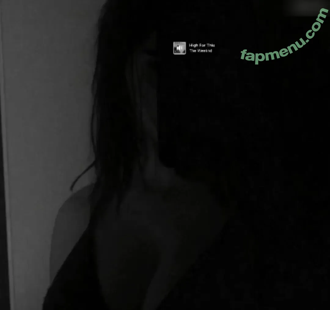 Sarah / blckbtyy / urluvv.sarah nude photo #0002 (blckbtyy / urluvvshh)