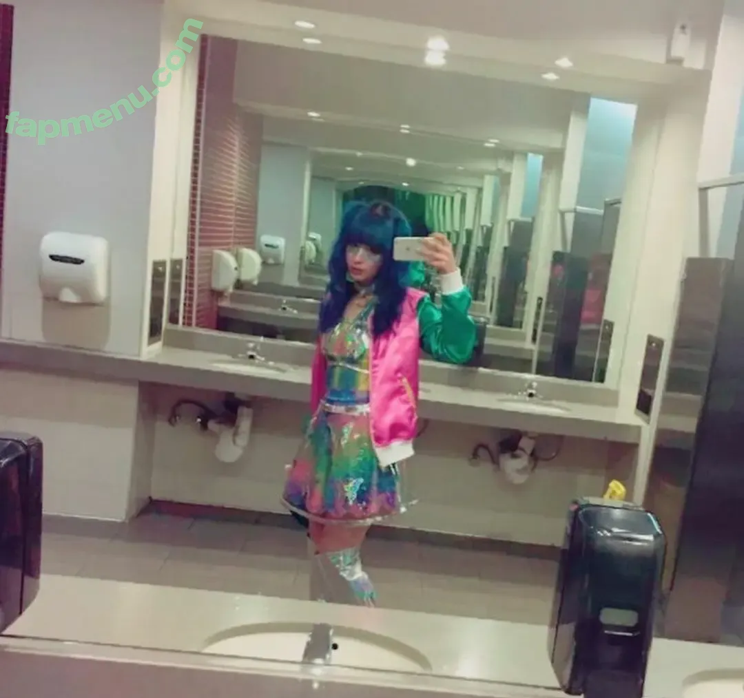 Sarah Bonito nude photo #0041 (SarahBonito / sarah_bonito / saramorenoo90)