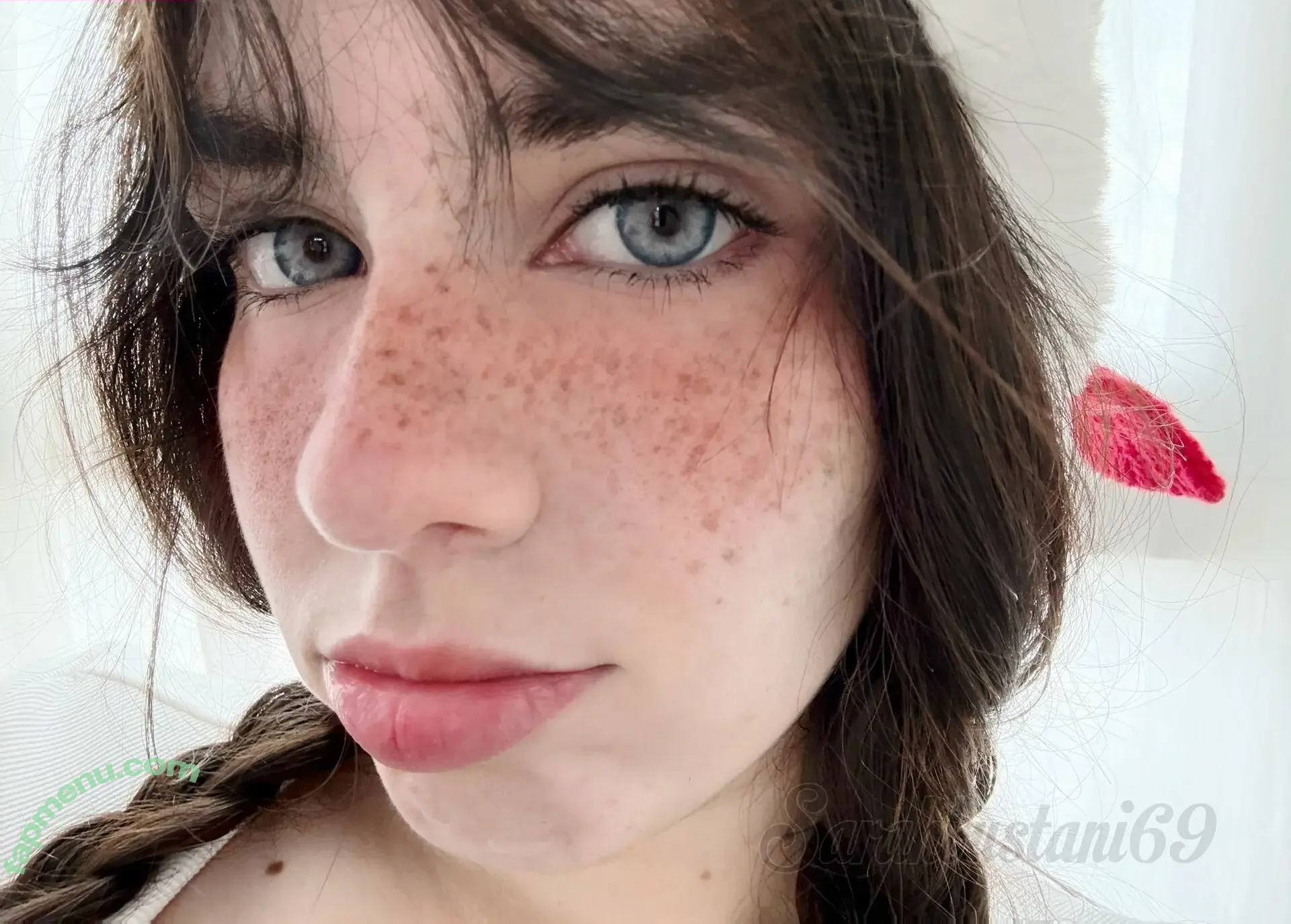 Sarahbustani nude photo #0085 (Sarah Bustani / sarahbustani69)