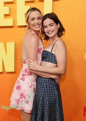 Sarah Catherine Hook / sarahcatherine.hook / schookofficial nude photo #0141