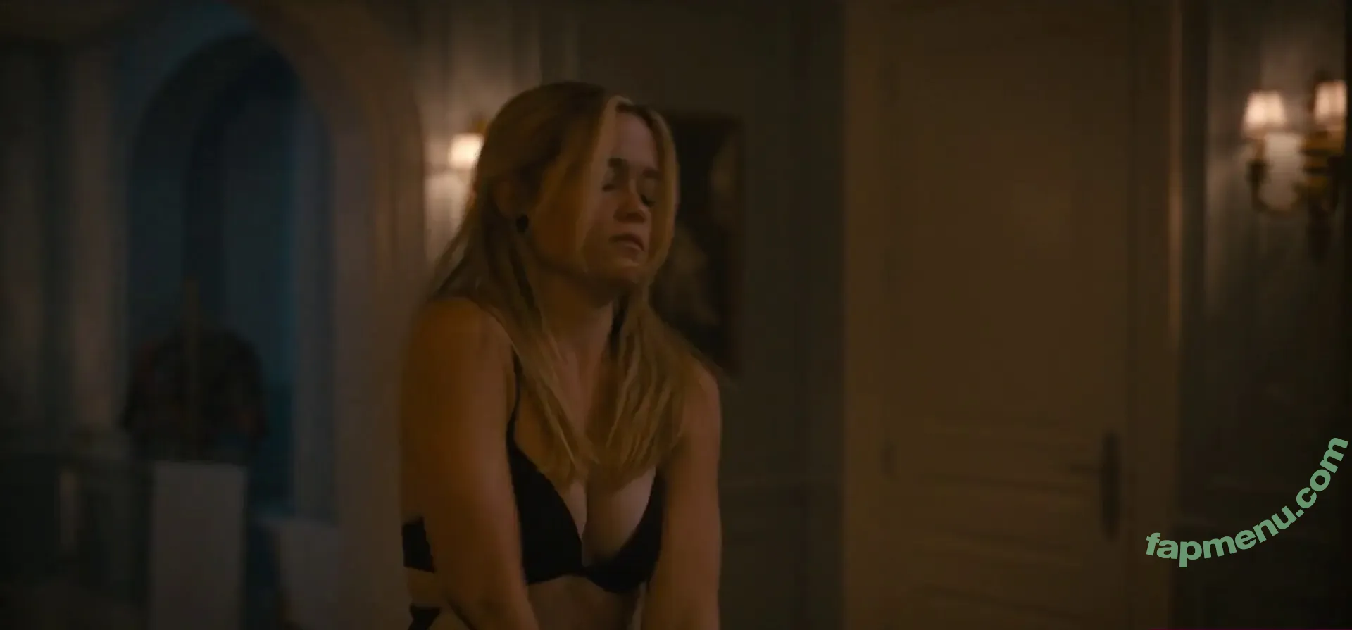 Sarah Catherine Hook nude photo #0120 (sarahcatherine.hook)