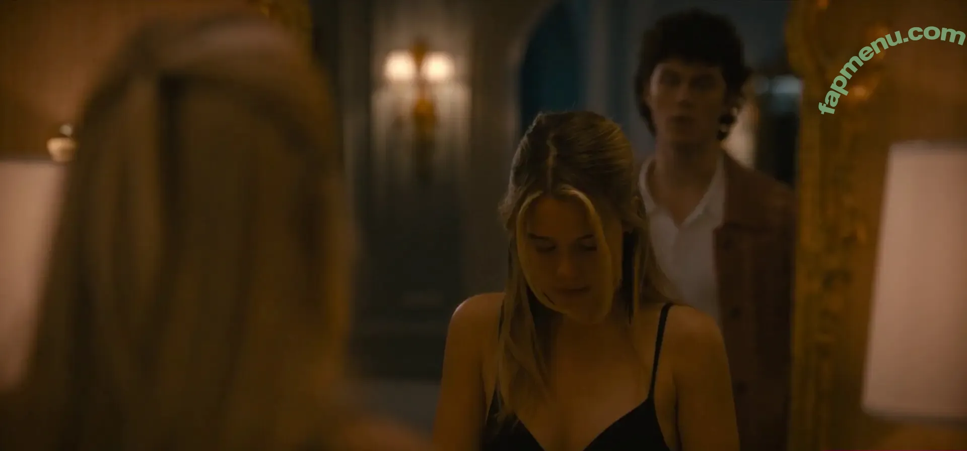 Sarah Catherine Hook nude photo #0123 (sarahcatherine.hook)