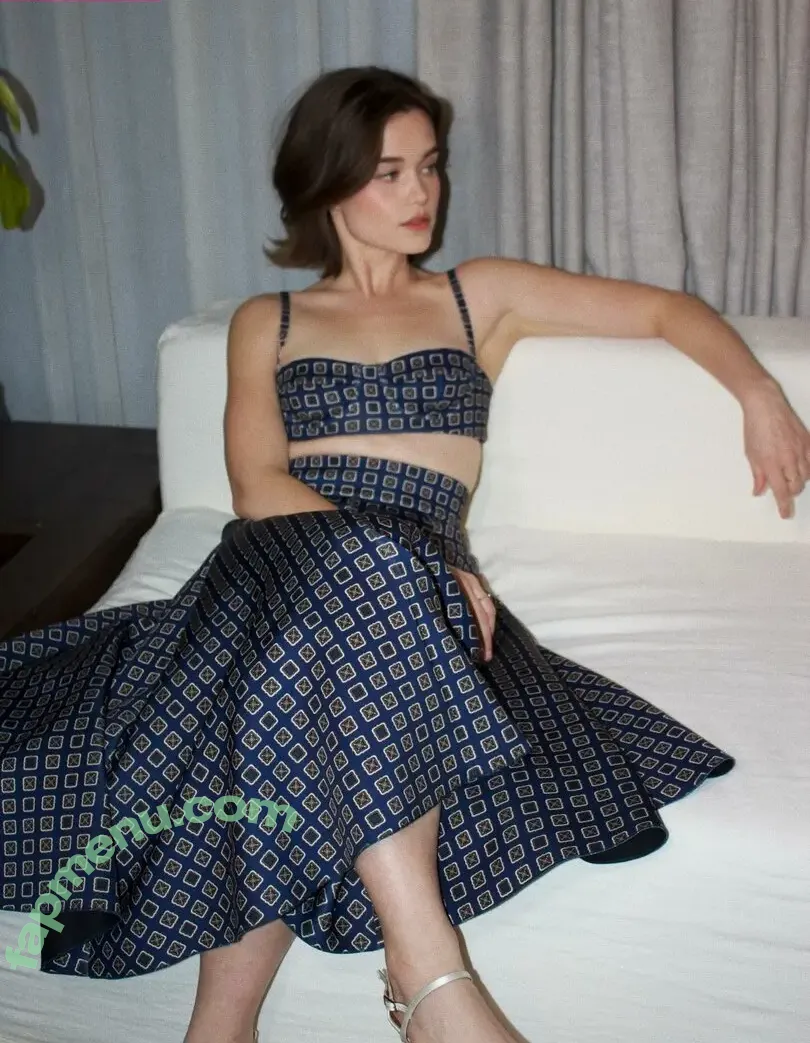 Sarah Catherine Hook nude photo #0168 (sarahcatherine.hook / schookofficial)