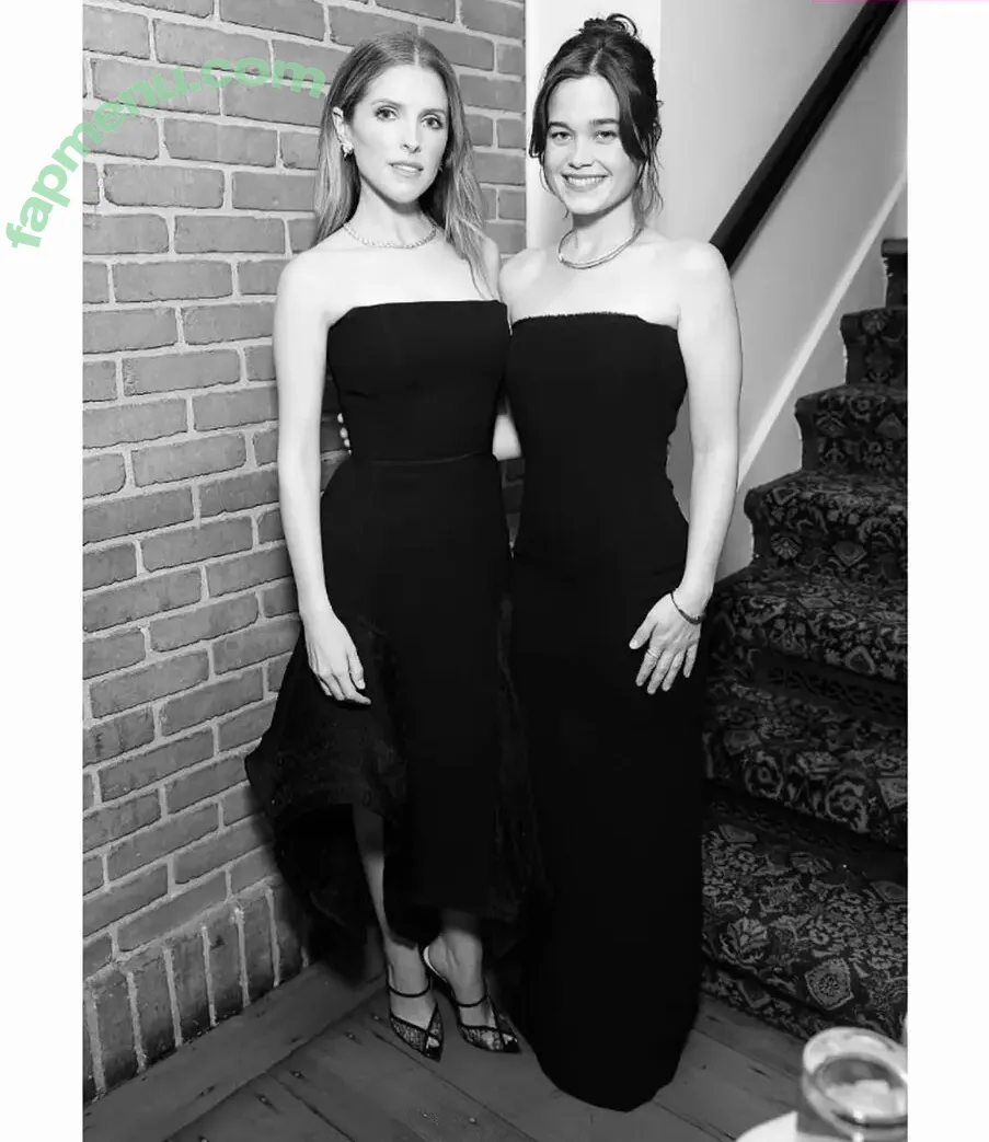 Sarah Catherine Hook nude photo #0176 (sarahcatherine.hook / schookofficial)