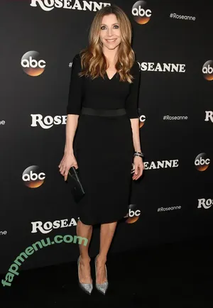 Sarah Chalke / sarahchalke nude photo #0175