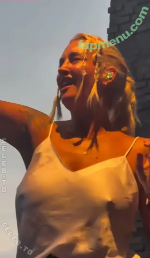 Sarah Connor / sarah.connor / sarahconnor / sarahconnorfc nude photo #0734