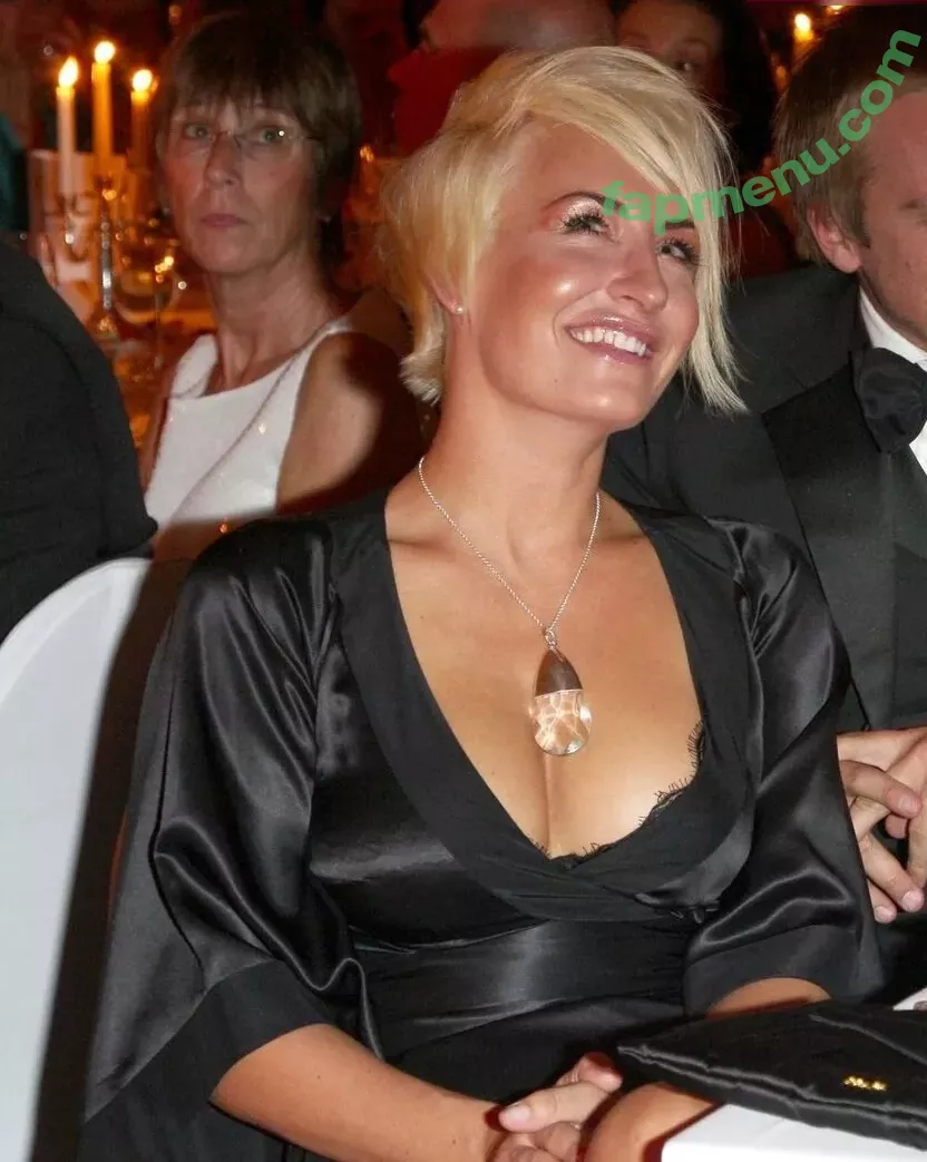 Sarah Connor nude photo #0292 (sarah.connor / sarahconnor / sarahconnorfc)