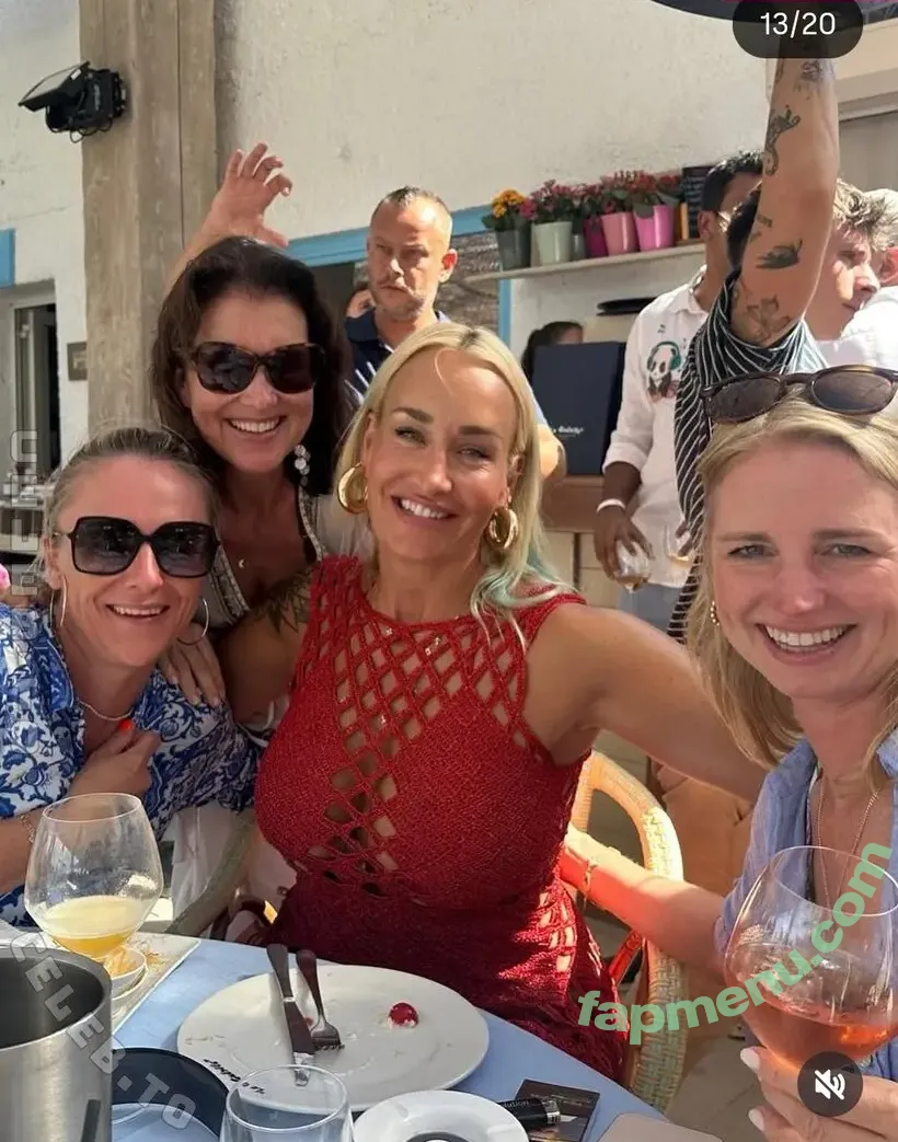 Sarah Connor nude photo #0746 (sarah.connor / sarahconnor / sarahconnorfc)