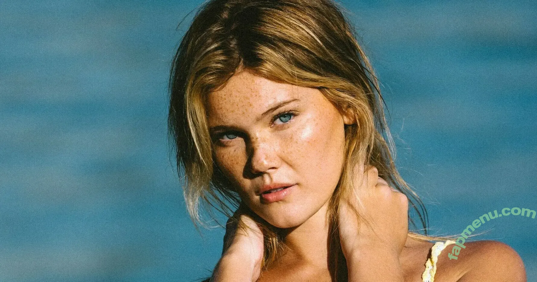 Sarah Coomer nude photo #0014 (sarahecoomer)