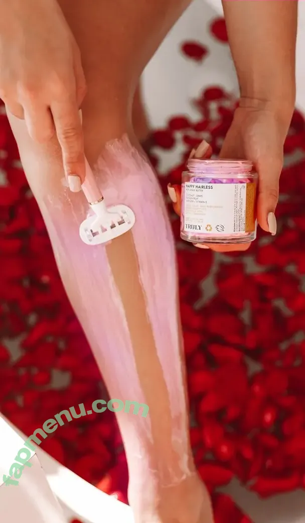 Sarah Curr nude photo #0115 (iheartsarita / sarahcurr)