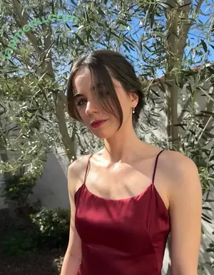 Sarah Desjardins / SarahDesjardins nude photo #0062