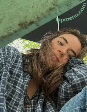Sarah Desjardins / SarahDesjardins nude photo #0066