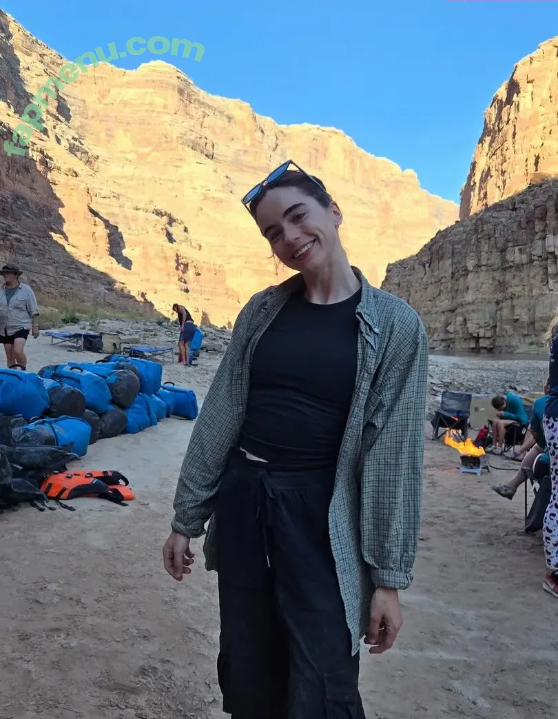 Sarah Desjardins nude photo #0078 (SarahDesjardins)