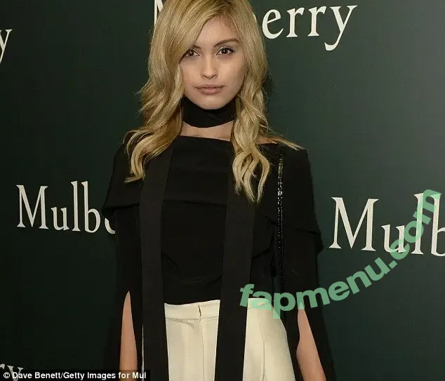 Sarah Ellen nude photo #0023 (sarahellen)