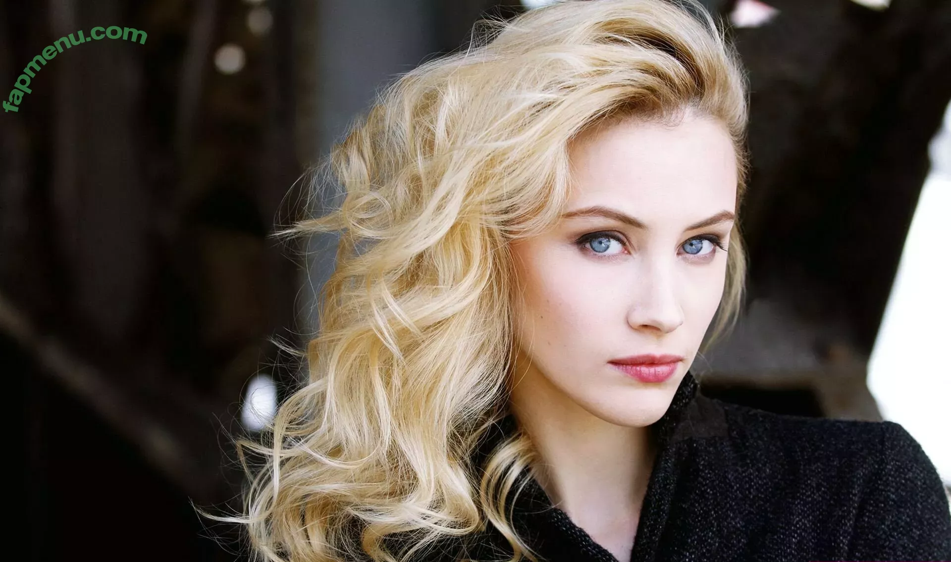 Sarah Gadon nude photo #0028 (sarahgadon)