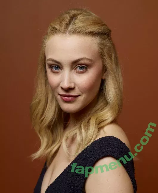 Sarah Gadon nude photo #0036 (sarahgadon)