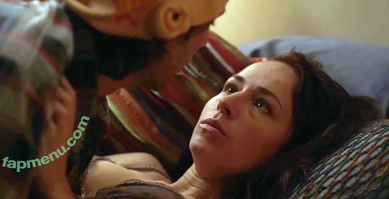 Sarah Goldberg nude photo #0008 (Sarah Goldberg)