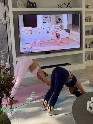 Sarah Harrison / harrison.sarah / sarah.harrison.official nude photo #0320