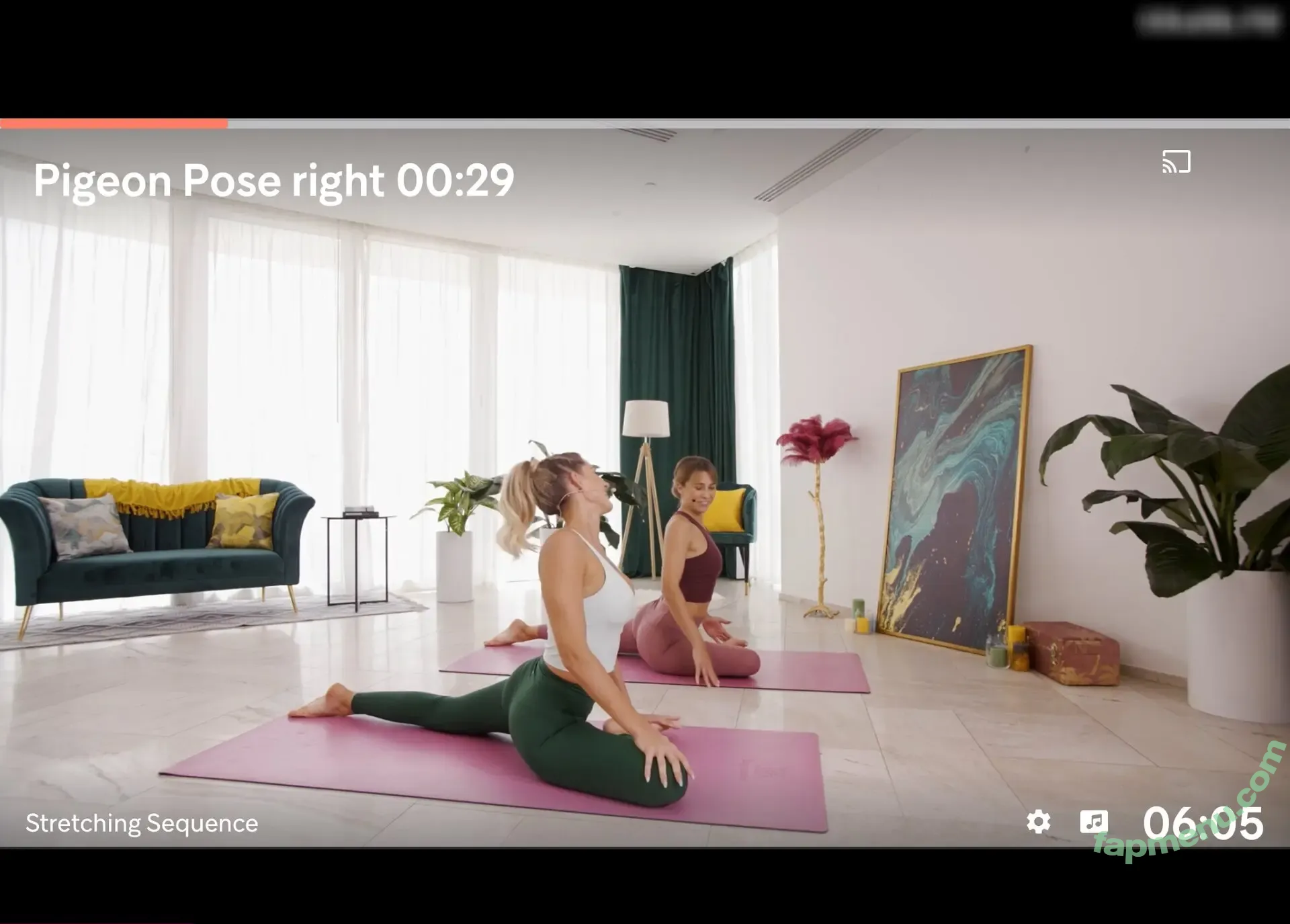 Sarah Harrison nude photo #0065 (harrison.sarah / sarah.harrison.official)